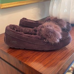 Women’s UGG brand Ansley Puff Bow slipper shoe in Size10